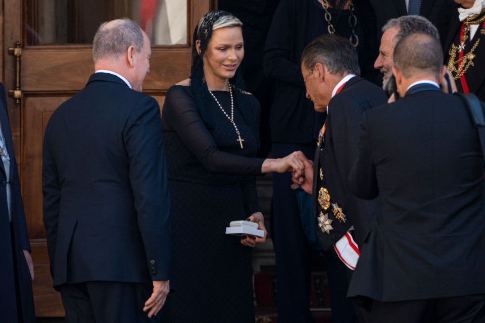 Księżna Charlene i książę Albert przybyli do Watykanu