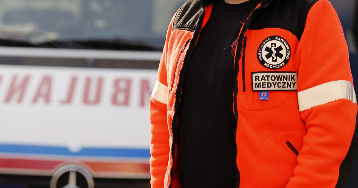 Ile zarabiają ratownicy medyczni w Polsce w 2025 roku? Na tle Europy wypadamy blado