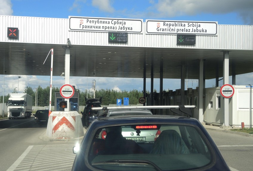 Naredna tri dana idi preko graničnog prelaza Jabuka