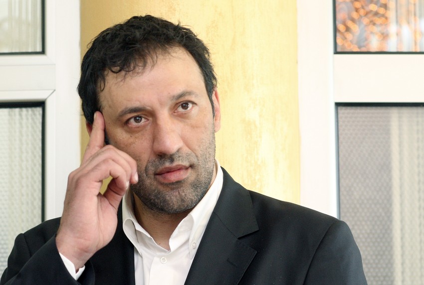Vlade Divac doneo je nekoliko Malvininih plakata u Srbiju. Jedan od njih je na izložbi u Muzeju primenjene umetnosti