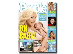 Aguilera sprzedała dziecko gazecie