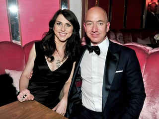 MacKenzie Scott na zdjęciu z byłem mężem Jeffem Bezosem w 2017 r.