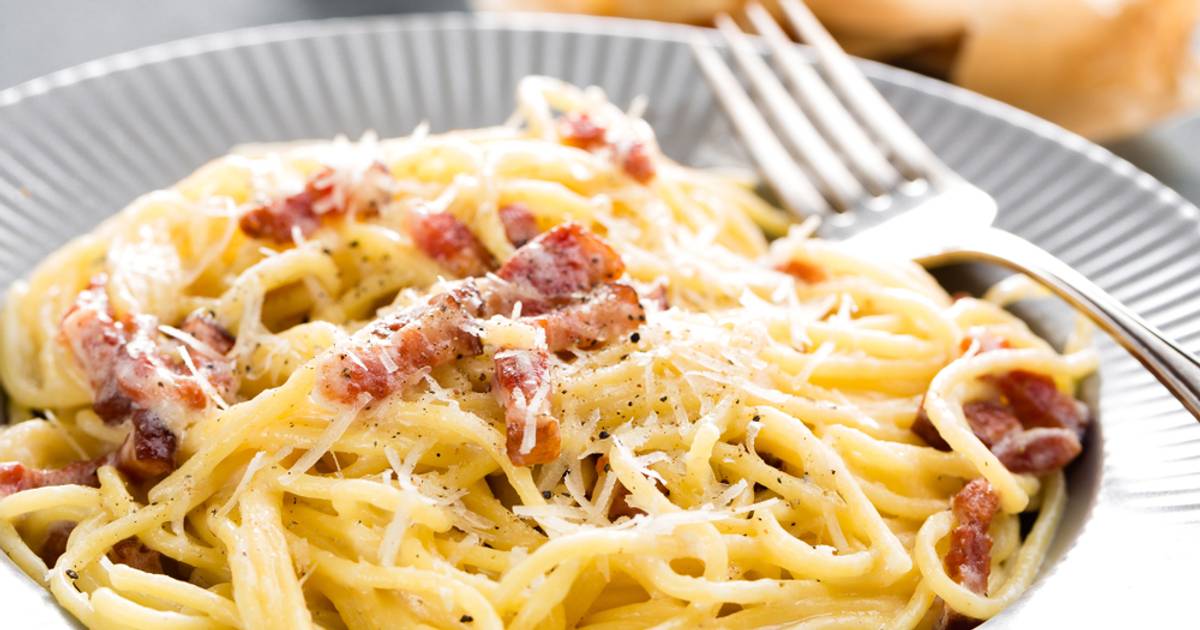 Te dwie rzeczy dodajemy do makaronu najchętniej. Rujnują zdrowie i figurę