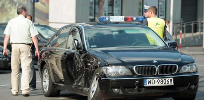 Premier Buzek miał wypadek w Warszawie. FOTO