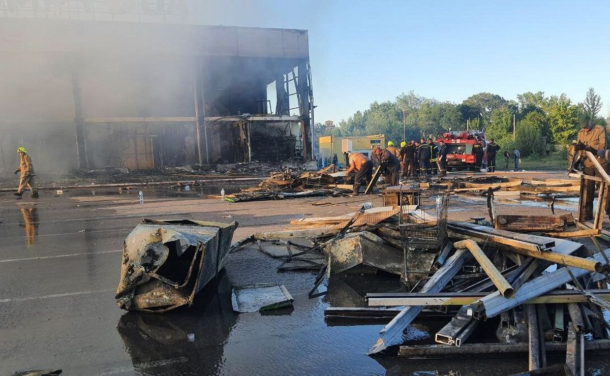 zniszczenia po ostrzale