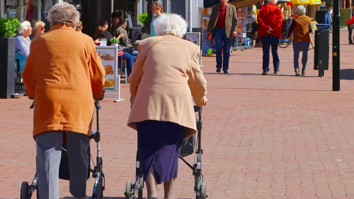 700 zł dodatku do emerytury. Emeryci z tego rocznika mogą liczyć na przelew