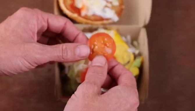Seme iz paradajza iz čizburgera