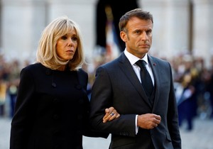 Emanuel i Brižit Makron