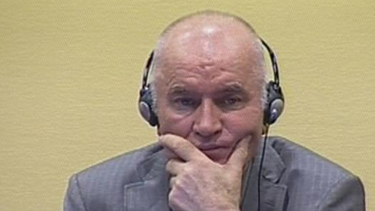 Generał Ratko Mladić stawia sądzącemu go trybunałowi w Hadze ultimatum. Grozi rozpoczęciem strajku głodowego, jeśli szereg jego żądań nie zostanie spełnionych - podaje newsru.com, powołując się na serbską gazetę "Blic".