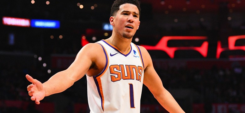 Devin Booker bohaterem. 1,5 s przed końcem meczu trafił za trzy punkty