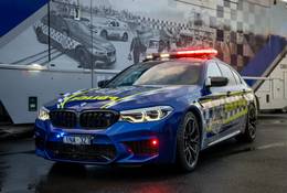 Polska policja chwali się BMW... Zobacz czym jeździ australijska!