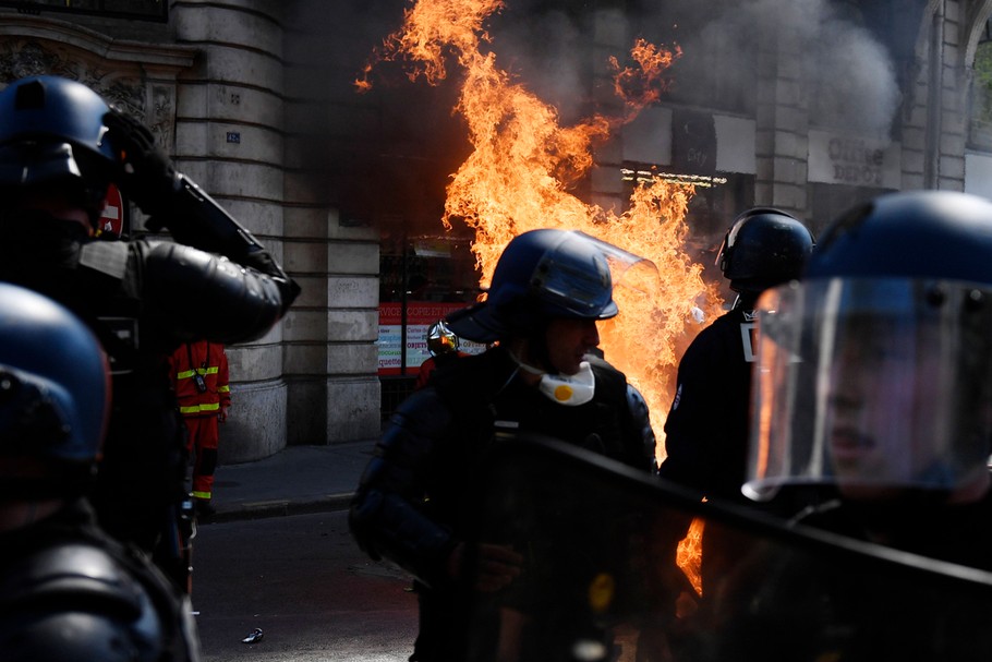 Protest „żółtych kamizelek” w Paryżu i innych częściach Francji - 20. kwietnia 2019 roku. 