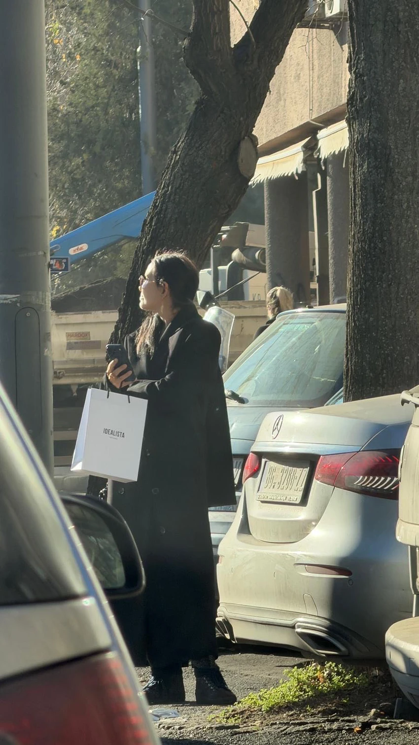 Elena Karić sva u crnom