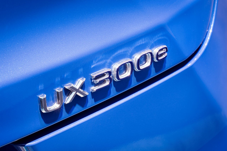 Elektryczny Lexus UX 300E