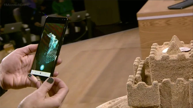 Skanowanie zamku z piasku za pomocą smartfona HP Elite X3