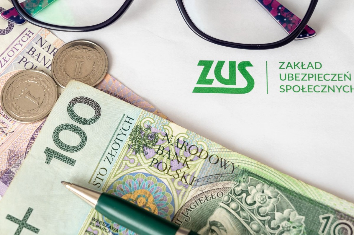 ZUS wypłaca 312,71 zł na prąd bez względu na dochód