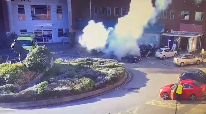 Eksplozija taksi vozila u Liverpulu