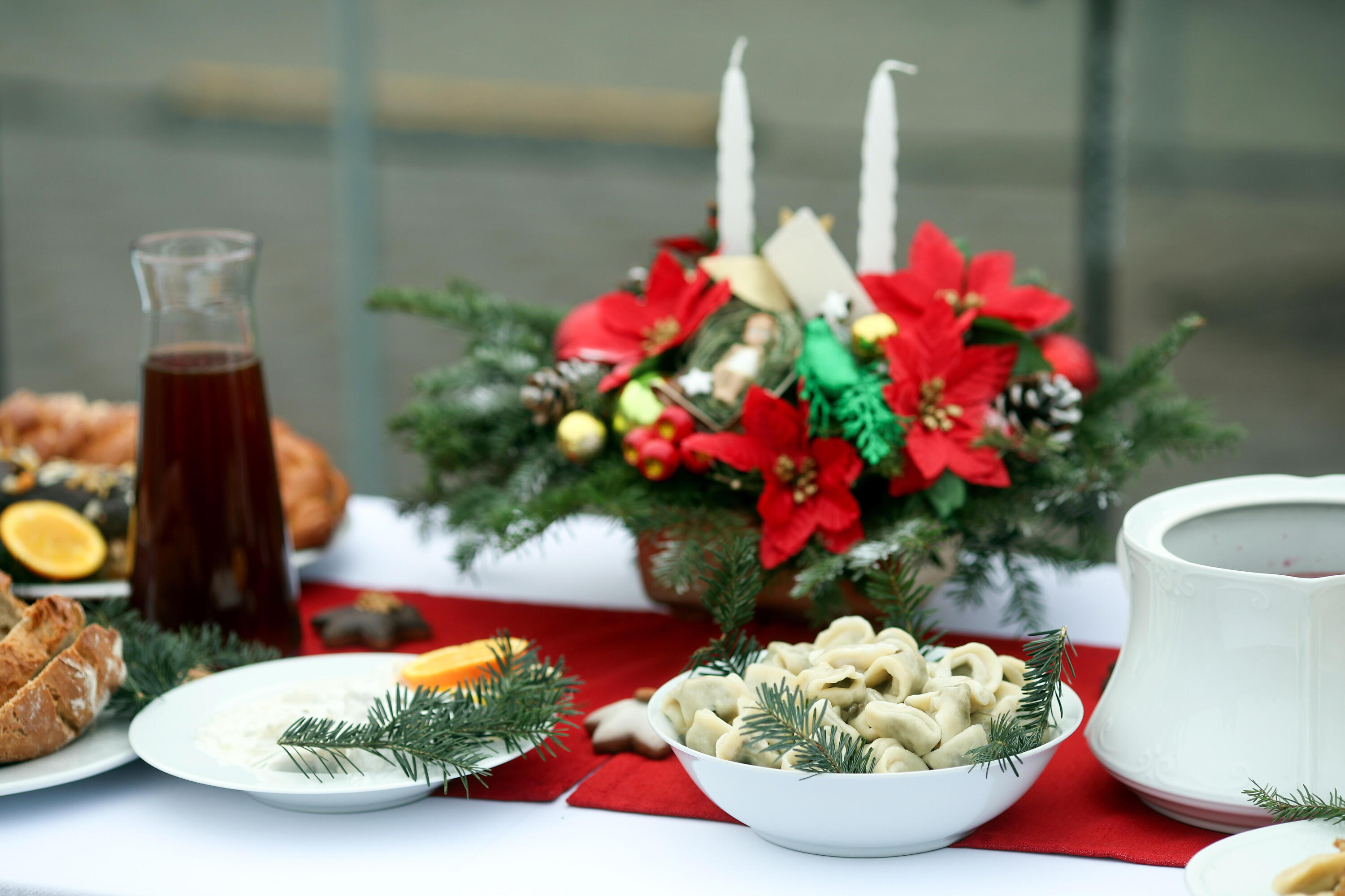 83% Polaków marnuje jedzenie w czasie świąt. Co najmniej 200 jadłodzielni pomogą