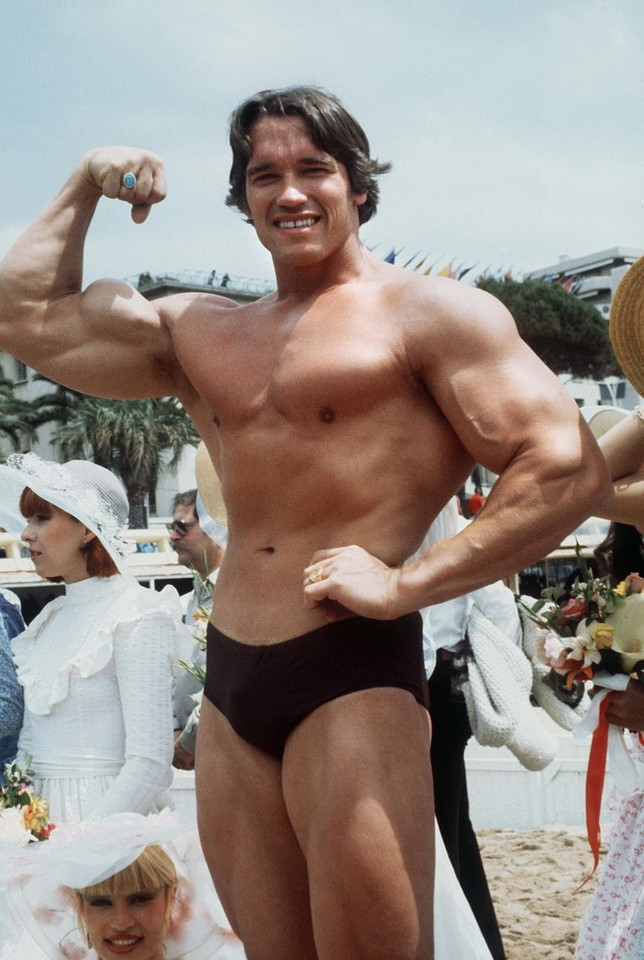 Arnold Schwarzenegger na Festiwalu Filmowym w Cannes w 1977 r.