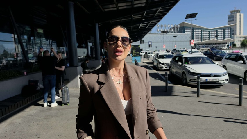Katarina Grujić na aerodromu