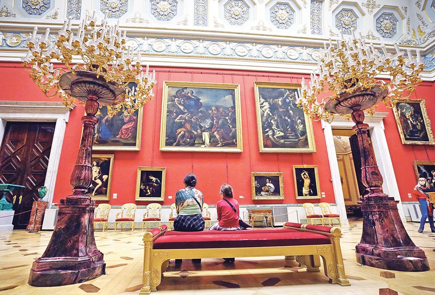 Ona je podigla muzej Ermitaž - jedan od najvećih, najlepših i najstarijih umetničkih i kulturno-istorijskih muzeja na svetu