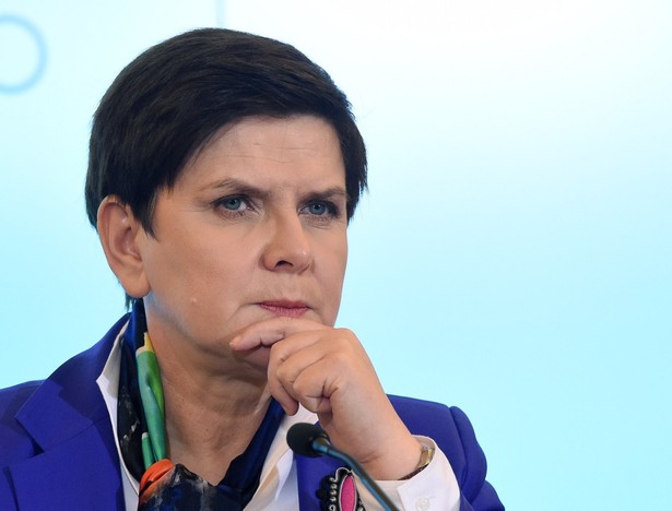 Premier Beata Szydło podczas konferencji prasowej po posiedzeniu rządu