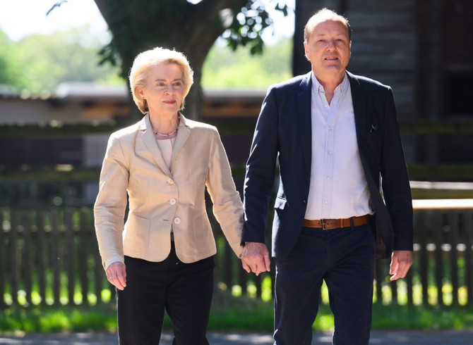 Ursula i Hajko imaju sedmoro dece