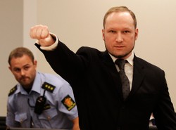 Breivik grozi strajkiem głodowym. Chce gier "bardziej dla dorosłych"