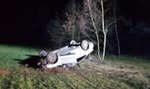 Pijany ojciec wiózł 12-letniego syna. Auto dachowało