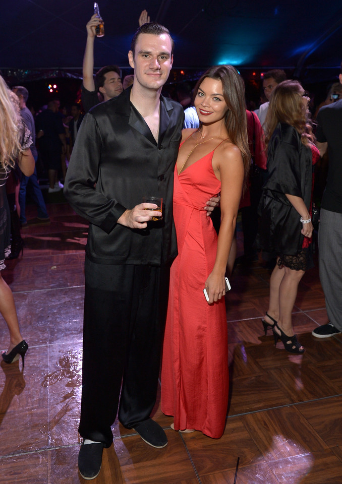 Cooper Hefner i Scarlett Byrne