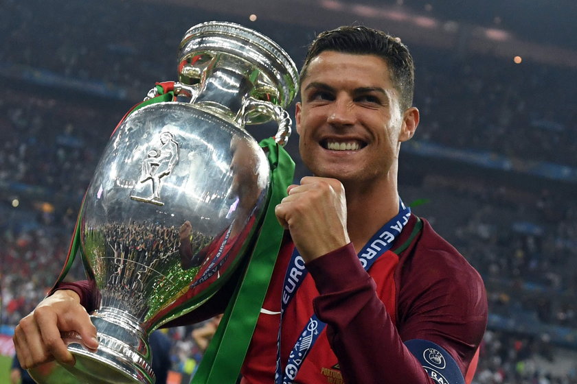 Cristiano Ronaldo z szokującą ofertą z Chin. 100 mln rocznie!