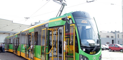 Łódź kupi nowe tramwaje, a tory wciąż w rozsypce