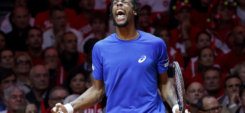 Puchar Davisa: Monfils lepszy od Federera. Francja remisuje ze Szwajcarią