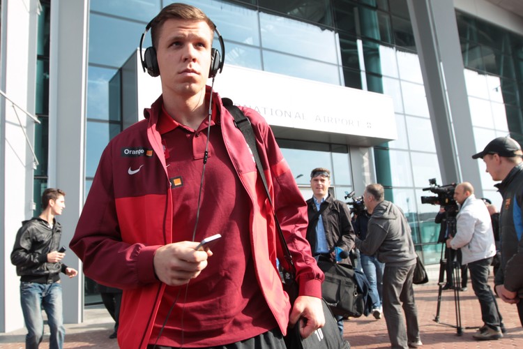 Ukraińcy witali polskich piłkarzy chlebem i solą