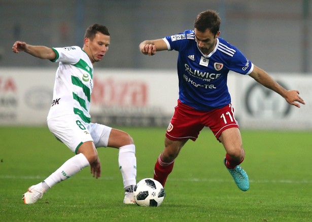 Ekstraklasa: Sporo walki i biegania, ale mało strzałów. Piast - Lechia 1:1