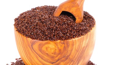 wystarczy łyżeczka dzienne. łagodzi wzdęcia, działa jak balsam na jelita i reguluje trawienie domowy sposób na zaparcia