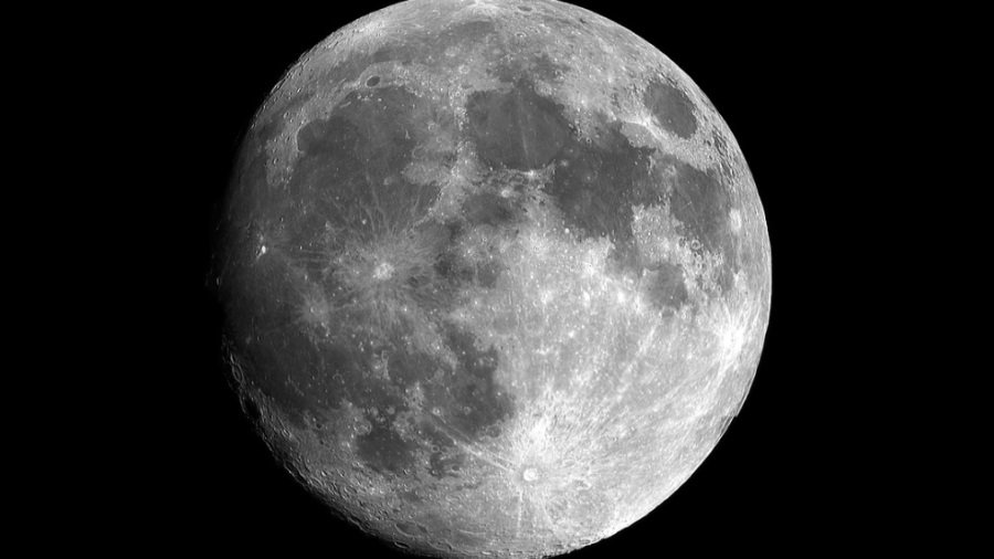 Naukowcy dostrzegli pod powierzchnią Księżyca duży obszar emitujący ciepło, fot. Pixabay
