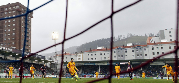 Liga hiszpańska: Klubowy kolega Grosickiego na celowniku Barcelony