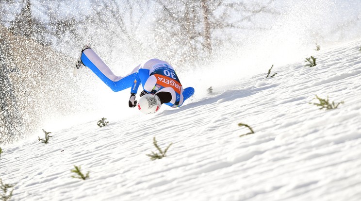 Daniel-André Tande óriási bukott / Fotó: Getty Images