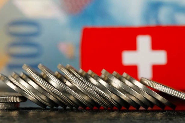 Kredyty walutowe: KE wyznaczyła zamiennik dla wskaźnika LIBOR dla franka szwajcarskiego