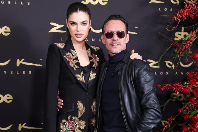 Mark Entoni sa suprugom