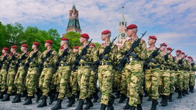 Rosja przygotowuje obywateli na wojnę z NATO. Trwa "faza zero"