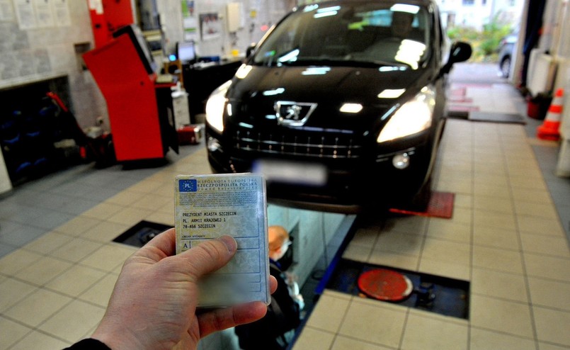 392 zł za badanie techniczne i częściej negatywny wynik. Oto zmiany dla kierowców