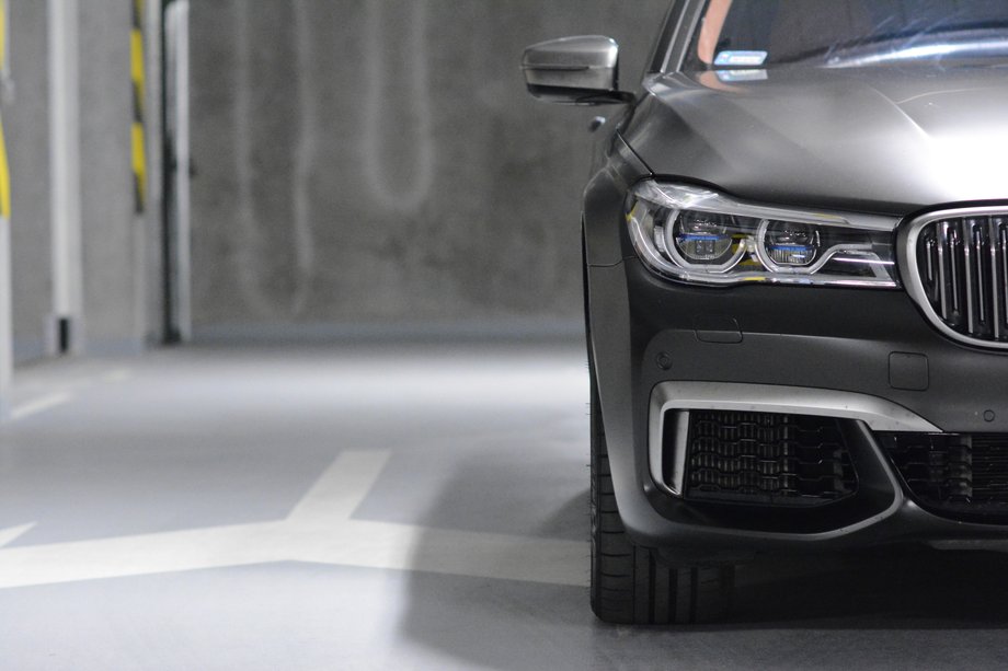 BMW M760Li xDrive