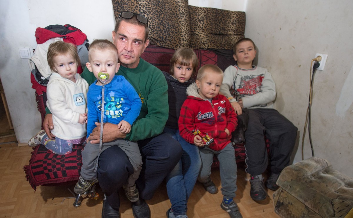 Pan Wojciech z dziećmi