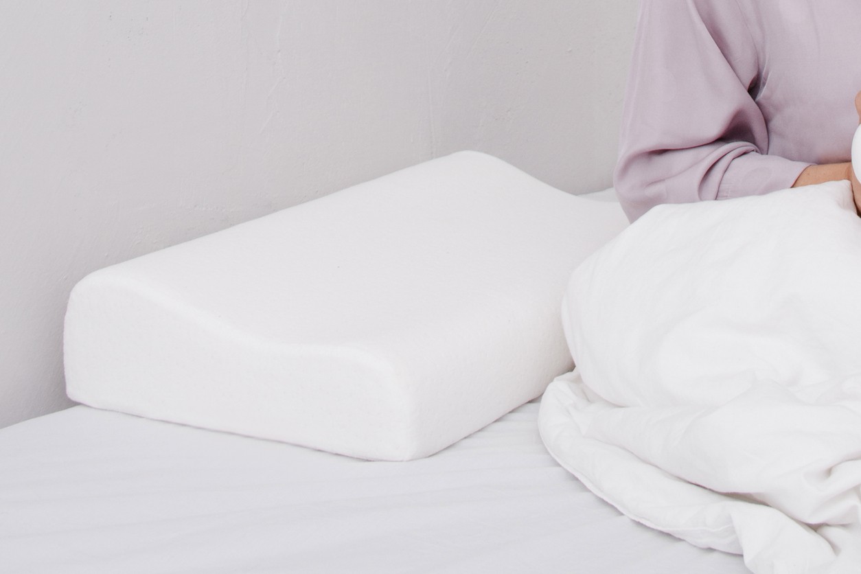 Ak máte problémy s chrápaním, mali by ste zmeniť vankúš. (ilustračné foto)