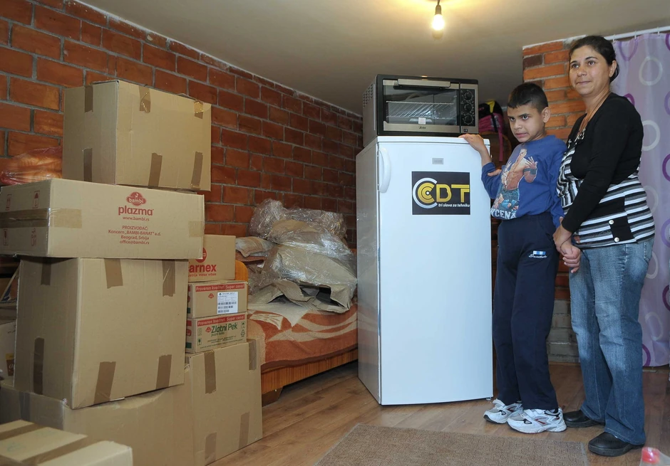 Petrovići su dobili i belu tehniku