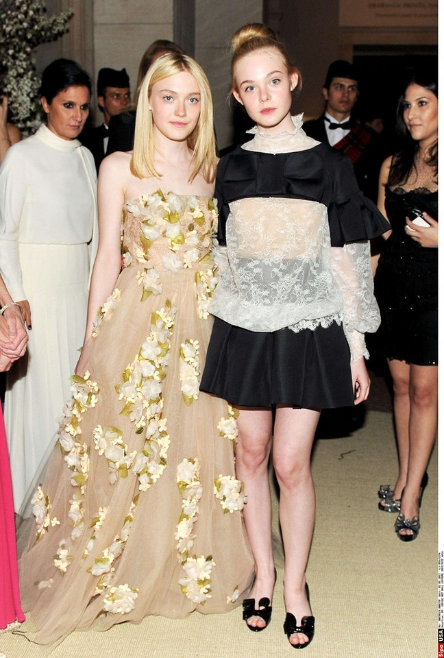 Dakota i Elle Fanning/fot. East News