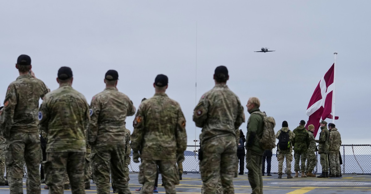 Kraje NATO przerzucają żołnierzy na Grenlandię. Ruszyła akcja przygotowawcza
