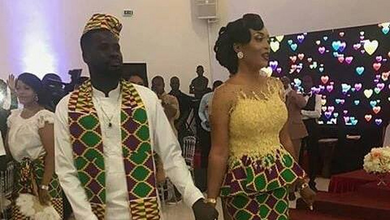 Emmanuel Eboue had a low-key wedding with his long term girlfriend  [Omasports]